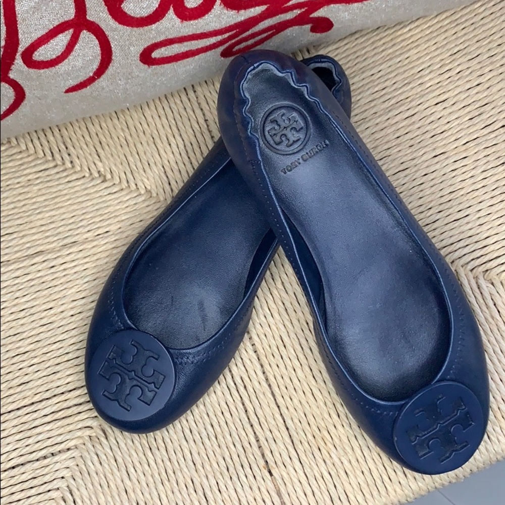 Tory Burch blue ballet flat previously owned